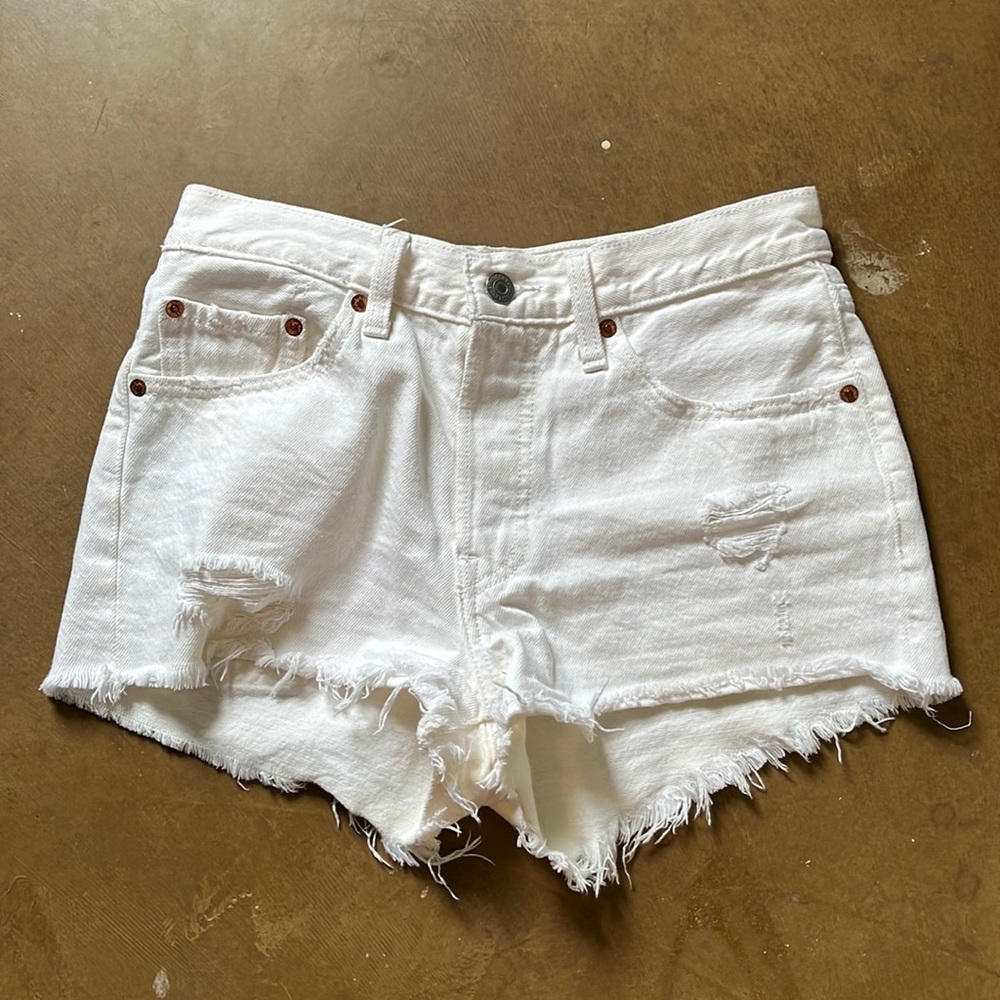 Levi’s 501 white denim shorts